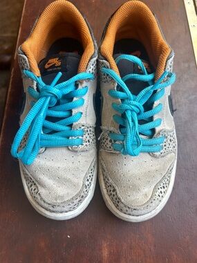 Nike SB Dunk Kids' Skate Shoes - Light Gray with Turquoise Laces